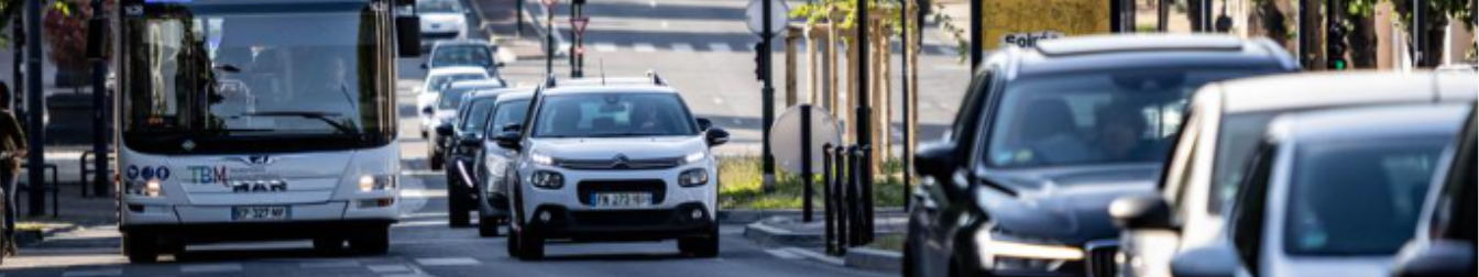 Circulation en voiture dans la ZFE de Bordeaux
